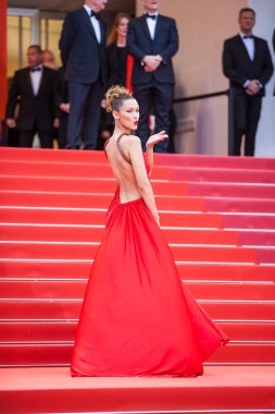 Cannes, Fransa - 17 Mayıs 2019: Bella Hadid, 72.