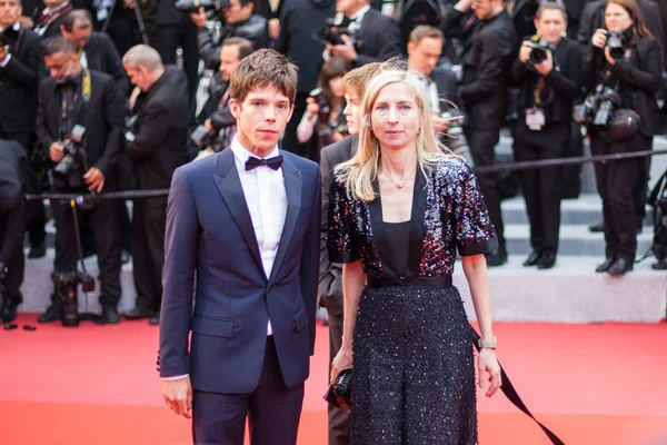 Cannes, Fransa - 17 Mayıs 2019: Jessica Hausner ve Phenix Brossard 72.