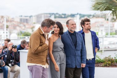 Cannes, Fransa - 21 Mayıs 2019: Thomas Bidegain, Leila Bekhti, Lorenzo Mattotti ve Arthur Dupont 72.
