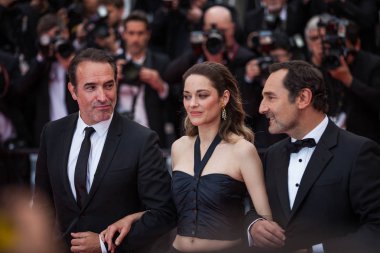 Cannes, Fransa - 20 Mayıs 2019: Jean Dujardin, Marion Cotillard ve Gilles Lellouche 72.
