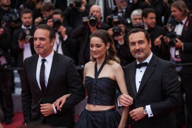 Cannes, Fransa - 20 Mayıs 2019: Jean Dujardin, Marion Cotillard ve Gilles Lellouche 72.