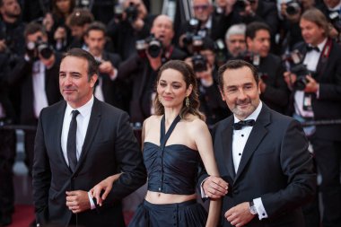 Cannes, Fransa - 20 Mayıs 2019: Jean Dujardin, Marion Cotillard ve Gilles Lellouche 72.