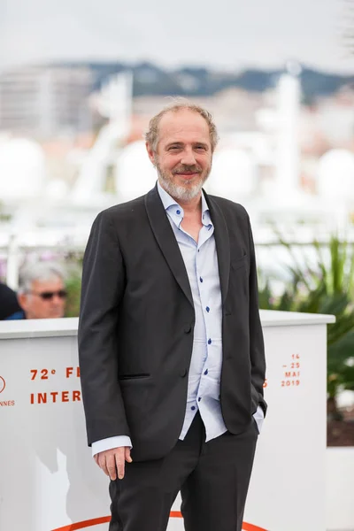 カンヌ フランス 2019年5月23日 アルノー デスプルチン監督がフォトコールに出席 ああ慈悲 ルバイ ルミエール 第72回カンヌ映画祭 — ストック写真