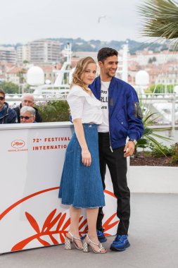 Cannes, Fransa - 24 Mayıs 2019: Marie Bernard ve Shain Boumedine, 72. yıllık Cannes Film Festivali sırasında 