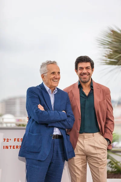 法国戛纳 2019年5月24日 导演Marco Bellocchio和Pierfrancesco Favino在第72届戛纳电影节期间参加 的拍照 — 图库照片
