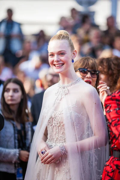 Cannes França Maio 2019 Elle Fanning Chega Para Cerimônia Encerramento — Fotografia de Stock