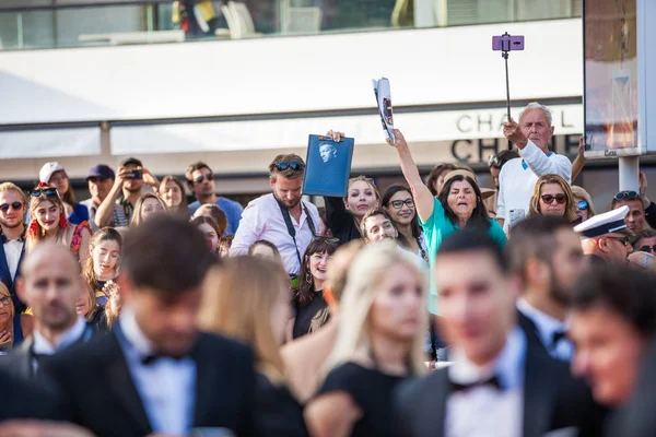 Cannes France May 2019 Fans Screaming Arrival Guests Closing Awards — Stock Photo, Image