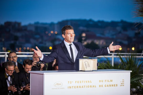 Cannes Frankrike Maj 2019 Spansk Skådespelare Antonio Banderas Innehar Sin — Stockfoto