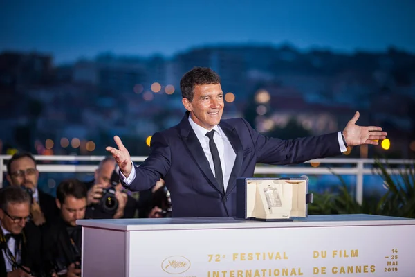 Cannes Frankrike Maj 2019 Spansk Skådespelare Antonio Banderas Innehar Sin — Stockfoto