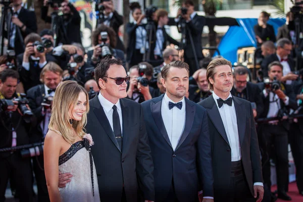 Cannes, Fransa - 21 Mayıs 2019: Brad Pitt Leonardo Dicaprio, Quentin Tarantino ve Margot Robbie 72.