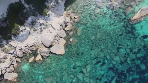 Θέα Από Drone Των Βράχων Του Μπονίφειου Και Της Θάλασσας — Αρχείο Βίντεο