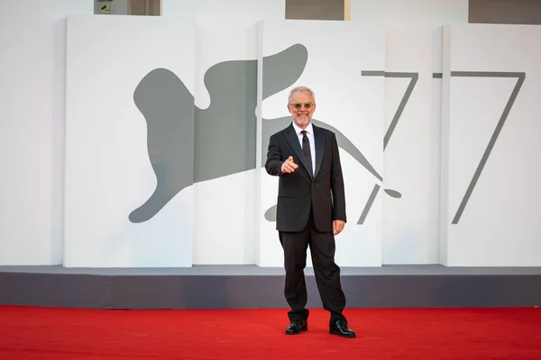 2002年9月2日 意大利导演Daniele Luchetti在77届威尼斯国际电影节2020年Lacci红地毯开幕式上的致辞 — 图库照片