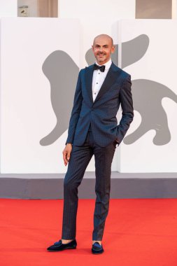 Venedik, İtalya - 10 Eylül 2020: Enzo Miccio, 77. Venedik Film Festivali 'nde 