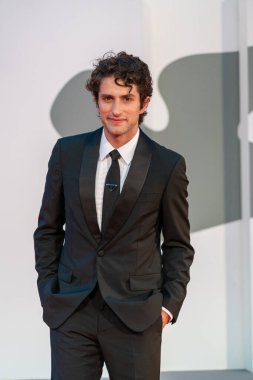 VENICE, İtalya - 10 Eylül 2020: Dario Yazbek Bernal, 77. Venedik Film Festivali 'nde 