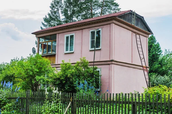 Beryozovsky Sverdlovsk Oblast Rússia Julho 2019 Primeiro Edifício Residencial Vários — Fotografia de Stock