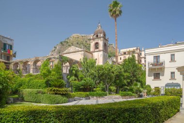 Taormina Sicilya İtalya küçük köy meydanında