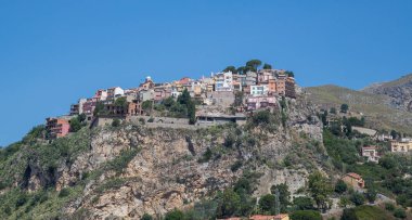 Castelmola Taormina Sicilya İtalya yukarıda tepe Köyü