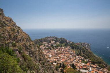 Taormina Sicilya İtalya yukarıda Tepesi'nden bir havadan görünümü