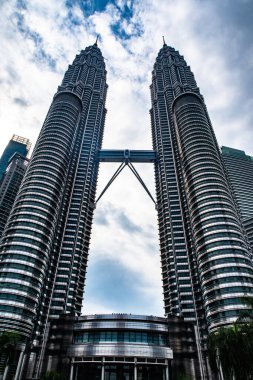 Kuala Lumpur 'un devasa ikiz kuleleri.