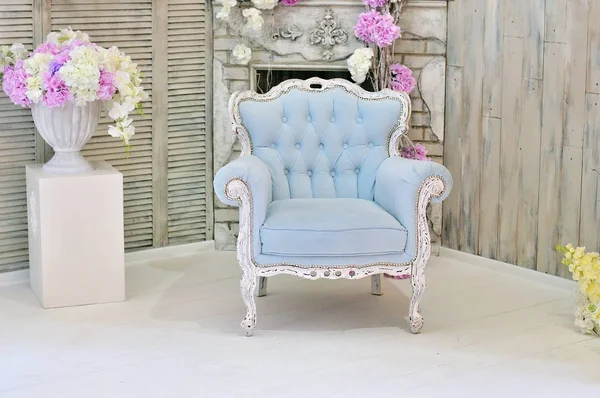 Luxuriöser Sessel Blautönen Zimmer — Stockfoto