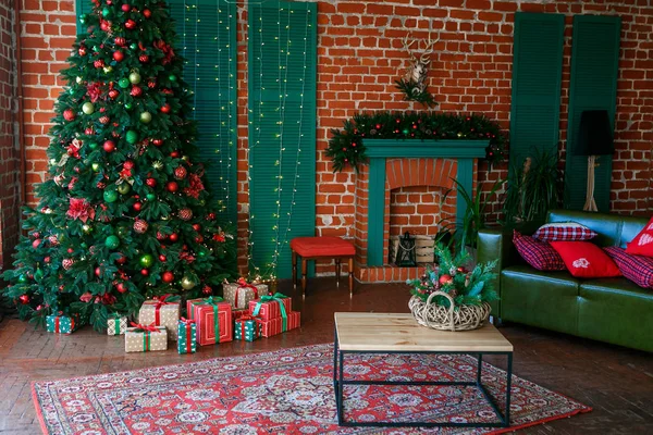 Imagen Chimenea Árbol Navidad Decorado Con Regalo Interior Navidad — Foto de Stock