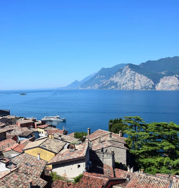 Vacaciones Lago Garda Italia — Foto de Stock