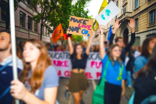 Tilt Shift People Holding Picket Signs Climing Climate Change Strike — Φωτογραφία Αρχείου