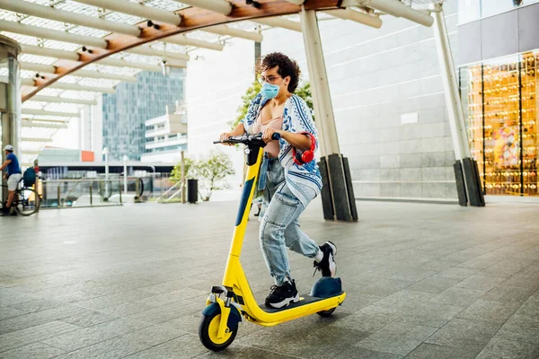 Young Woman Wearing Mask Riding Kick Scooter Multiethnic Female Ecologist — Stock Photo, Image