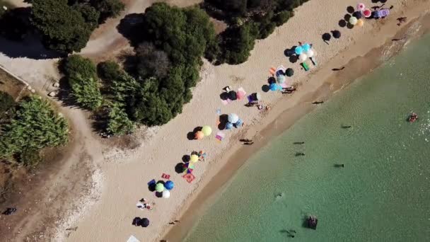 Letecký Pohled Krásná Písčitá Pláž Moře Tyrkysovou Vodou — Stock video