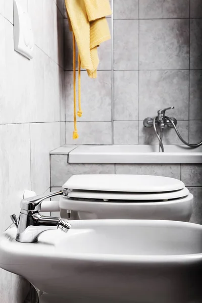 Badezimmerblick Vom Bidet Auf Toilette Und Badewanne — Stockfoto