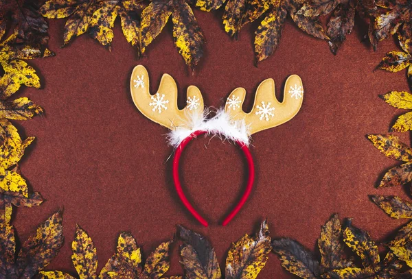 Autumn Yellow Leaves Frame Reindeer Headband Centered Brown Background — Stock Photo, Image