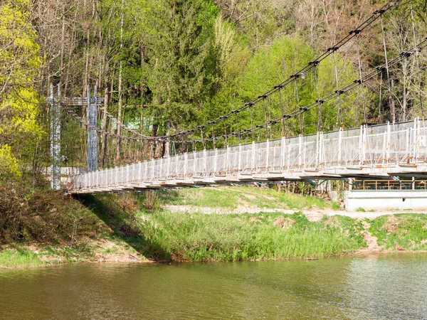 Lubachowskie göl üzerinde köprü görünümü