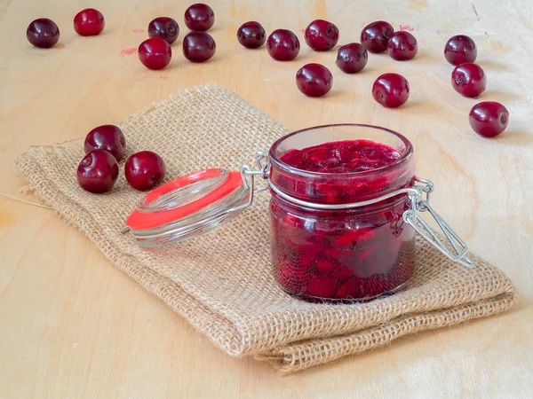 Pot Met Zelfgemaakte Cherry Jam — Stockfoto