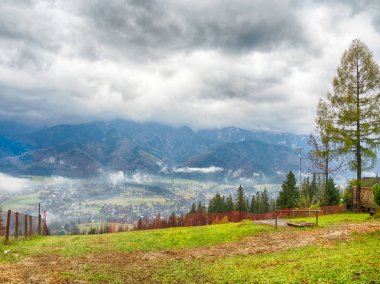 Zakopane görünümünü Tatra Dağları arka plan üzerinde