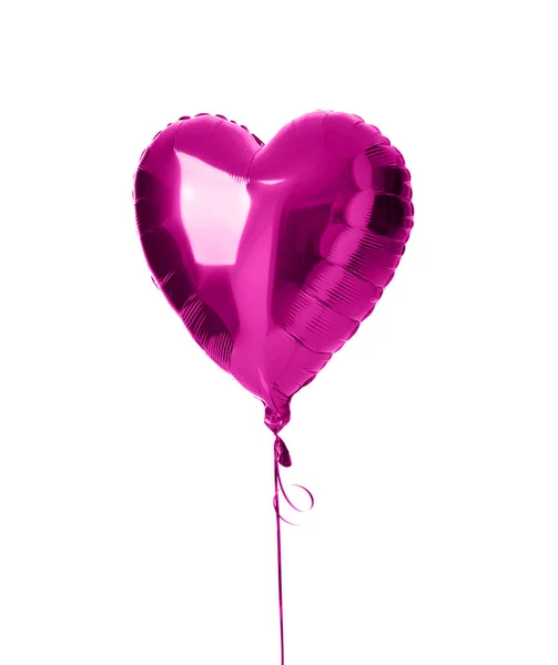 Розовый фиолетовый объект сердца шарик для празднования дня рождения изолирован на белом — стоковое фото