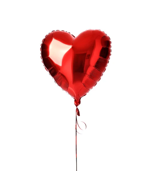 Pojedynczy duży czerwony serce obiektu balon urodziny na białym tle — Zdjęcie stockowe