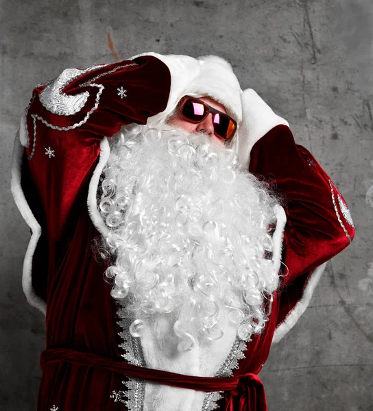 Santa Claus headache sign hold head with hands sick. New year and Merry Christmas — Stock Photo, Image