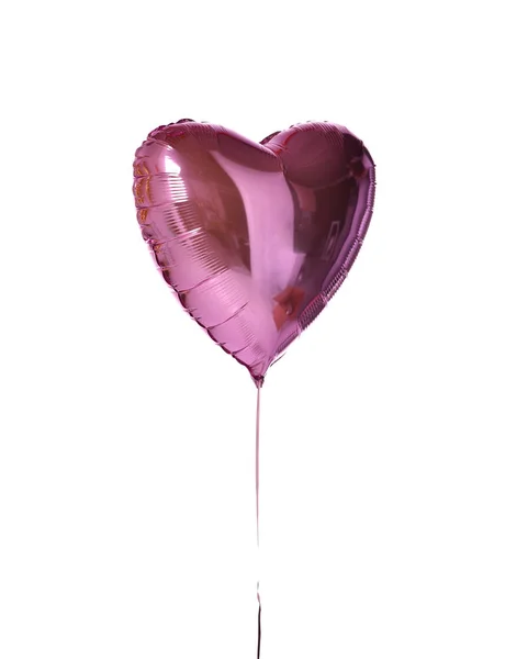 Egyetlen nagy lila rózsaszín szív léggömb object elszigetelt fehér születésnapi partiján — Stock Fotó