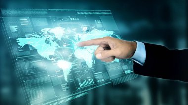 İşadamı bir sanal dokunmatik ekran üzerinde küresel dünya çapında iş bilgilerine erişmek