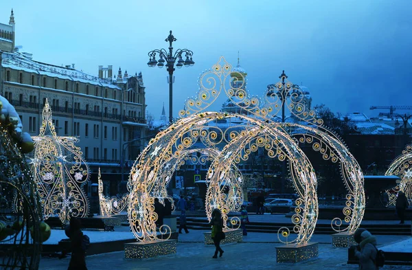 Décorations de Noël avec éclairage à Moscou close-up — Photo
