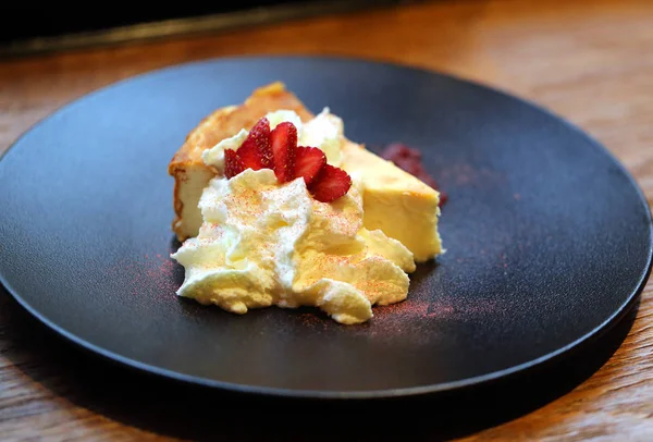 Cottage cheese casserole with whipped white chocolate — Stock Photo, Image