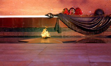 Meçhul asker eternal flame Moskova'da anıt