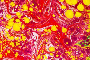 Güzel soyut resim bir resim tekniği Ebru. Türk Ebru tarzı su üzerinde akrilik boyalar ile dalga dalgası. Lüks şık kombinasyonu. Çağdaş sanat mermer sıvı doku 