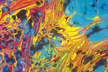 Güzel soyut resim bir resim tekniği Ebru. Türk Ebru tarzı su üzerinde akrilik boyalar ile dalga dalgası. Lüks şık kombinasyonu. Çağdaş sanat mermer sıvı doku 