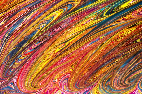 Güzel soyut resim bir resim tekniği Ebru. Türk Ebru tarzı su üzerinde akrilik boyalar ile dalga dalgası. Lüks şık kombinasyonu. Çağdaş sanat mermer sıvı doku 