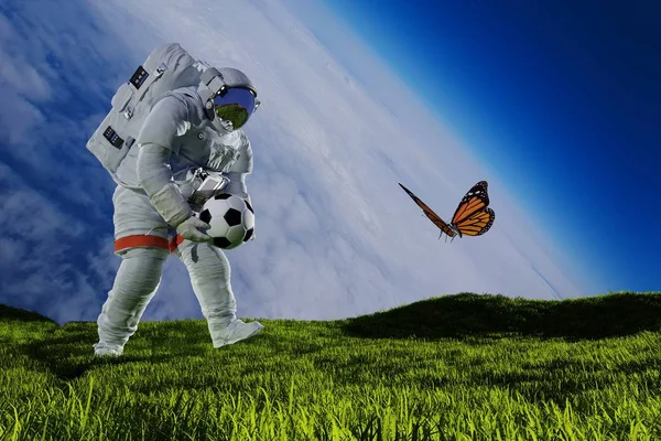 Astronauten Med Boll Bakgrunden Den Jorden Render — Stockfoto