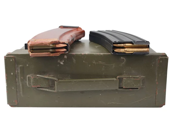 M16 Ak47 Magazins Ammunition Can Isolated — Stock Photo, Image