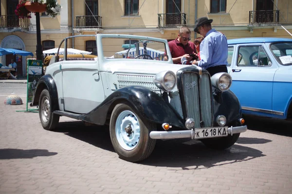 Kamyanets Podilsky Oekraïne Juni 2017 Retro Auto Festival Retrofest Kamyanets — Stockfoto