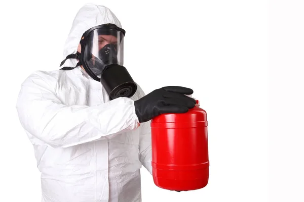 Uomo Tuta Hazmat Con Contenitore Rosso Materiale Pericoloso Isolato Bianco — Foto Stock