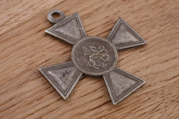 Cesarska Rosji Award Imperial Krzyż Saint George Klasy Drewnianym Stole — Zdjęcie stockowe